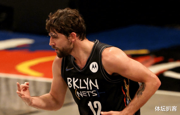 詹姆斯·哈登|最多领先49分，哈登安心休息吧！杜兰特轰下32+4+6，球迷高喊MVP