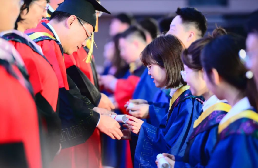 |学硕与专硕毕业生，找工作时认可度相同吗？毕业的师姐说出门道