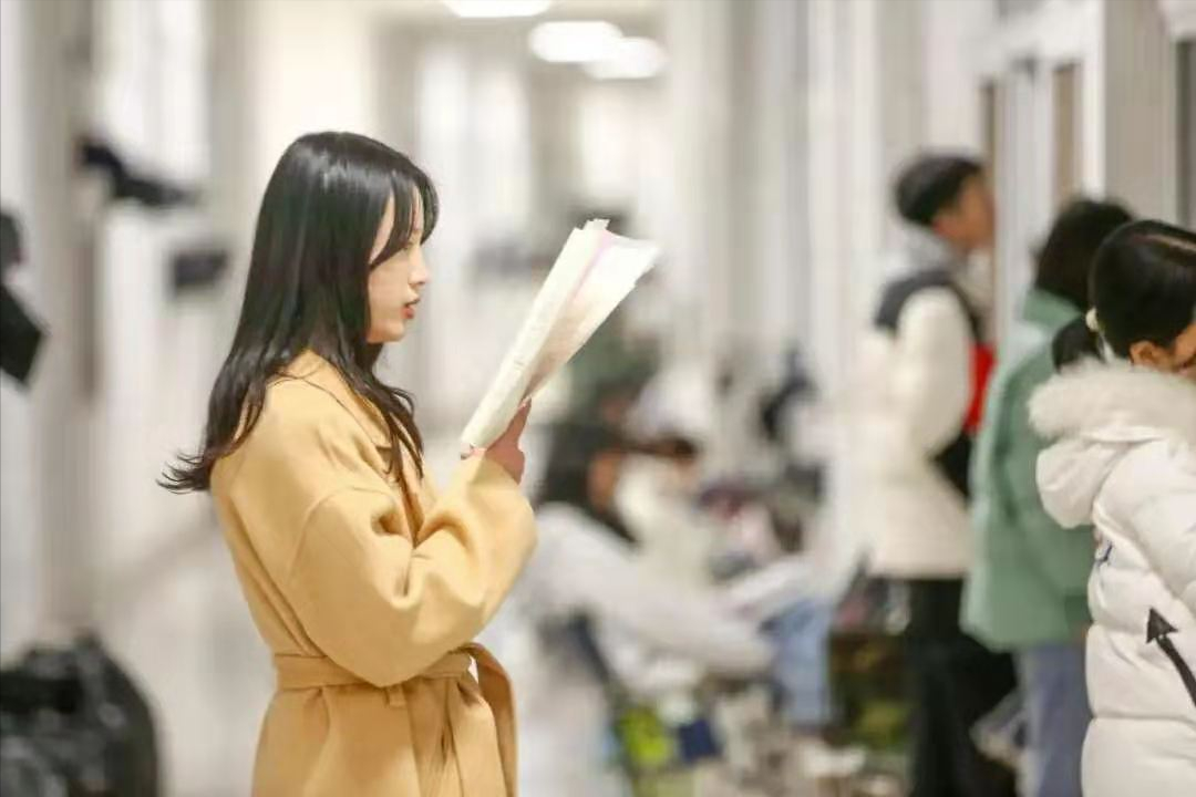 考研|国考“仅限本科”岗位增加，为考研耽误恋爱结婚，是否还有必要？