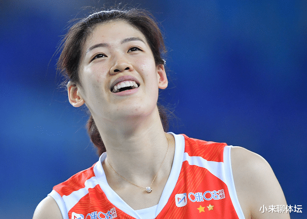 李盈瑩|李盈瑩刪除20人大合影！恐被郎平等人警告，間接官宣二期集訓名單