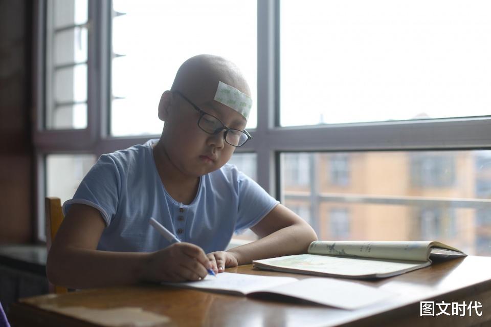 图文时代 小伙毁掉婚约娶青梅竹马的姑娘，谁料生下儿子却出事了：我不后悔