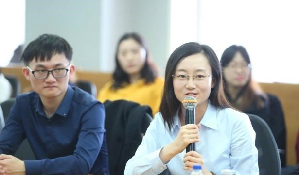 素手挽清说 大学生的“好消息”，这类学生可免试成为公务员，还是干部级别