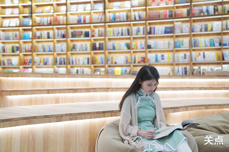 浙江“富二代”包养6名女孩,竟然“赚了”30多万,看完都觉得荒唐