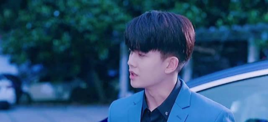 任嘉伦|杨紫被“嫌弃”后邢菲“躺枪”，屡次用吻替的任嘉伦，真不敬业？