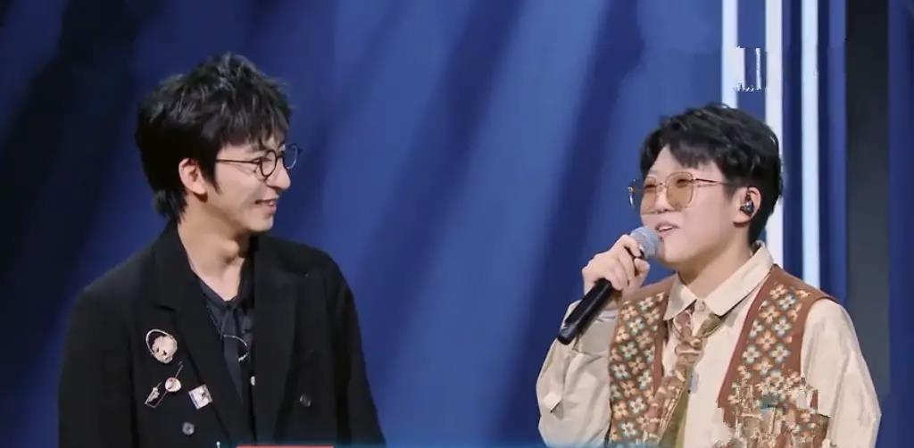 王菲|《闪光的乐队》第二期:王靖雯当场表白唐汉霄,她的戏份最多