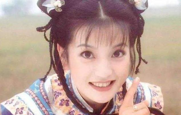 吴孟达|当43岁金喜善遇上44岁赵薇，网友：整容脸和天然脸的区别一眼明了