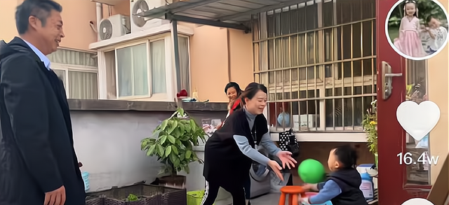 奇奇|许敏姚爸和奇奇亲情互动，姥姥羡慕不已，田静：这才是含饴弄孙！