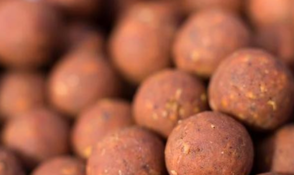 大爷|诱鱼没效果？那是你不懂这三种打窝方式的“精髓”——盛世三渔