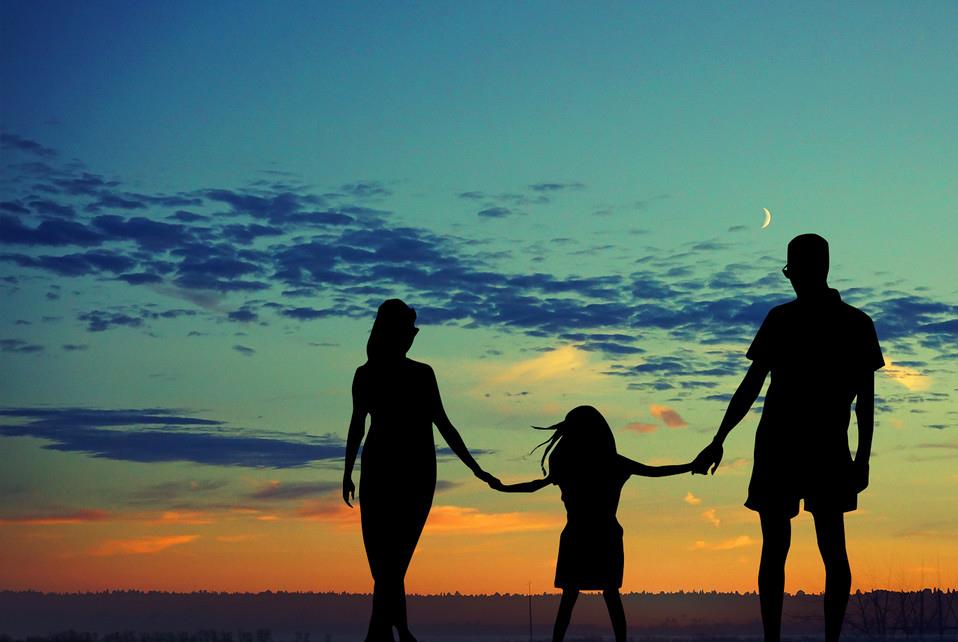 爱心常相伴|成为妈妈之前，做对一件事，孩子能够积极进取，少让家长操心