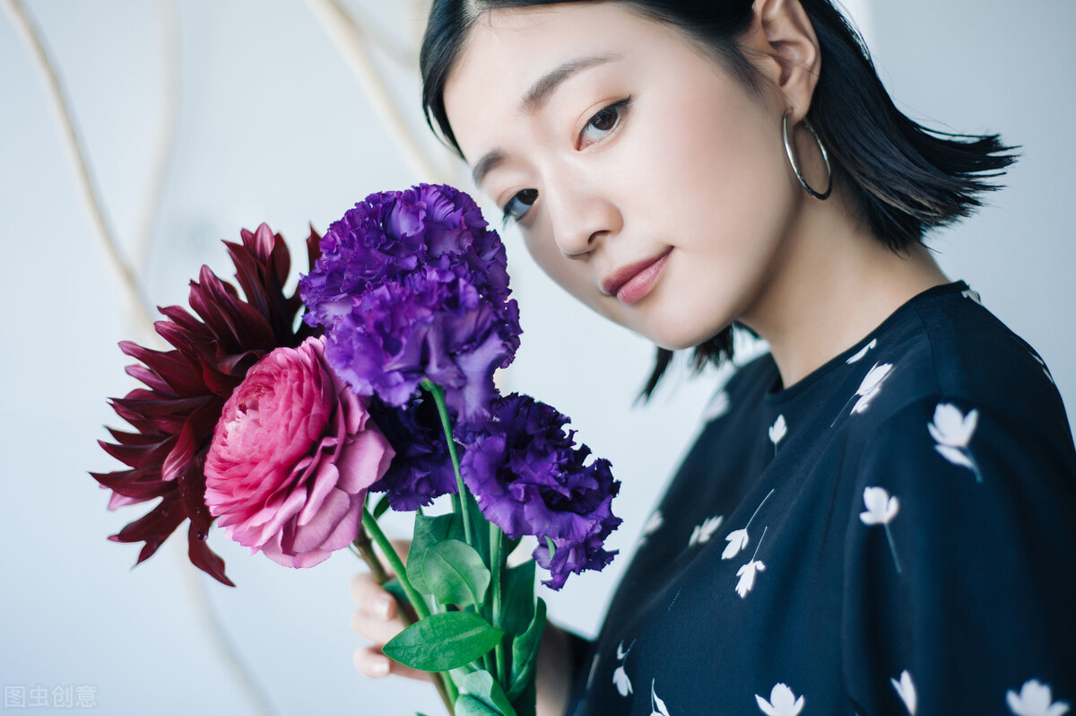 情蜚蜚|感情里，真正聪明的女人，分手后都很“绝情”