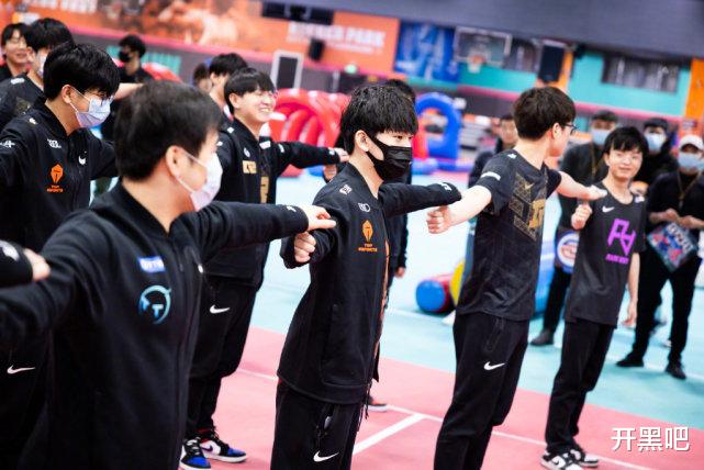 Uzi|英雄联盟：LPL也搞拓展训练，刚复出的Uzi等知名选手悉数参加