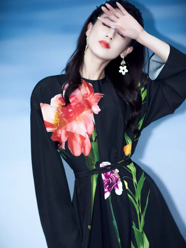 黄圣依|36岁的黄圣依，却依旧少女感十足