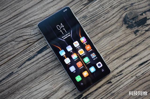 CPU|12GB+256GB+5065mAh，现已重回2199元，顶配旗舰开始加速退场