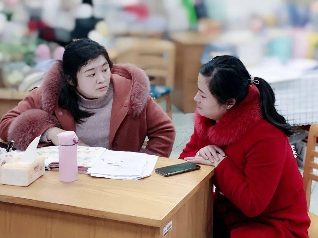 母婴参考|教师节一定要送东西吗?聪明的家长这样和老师沟通,强过“送礼”