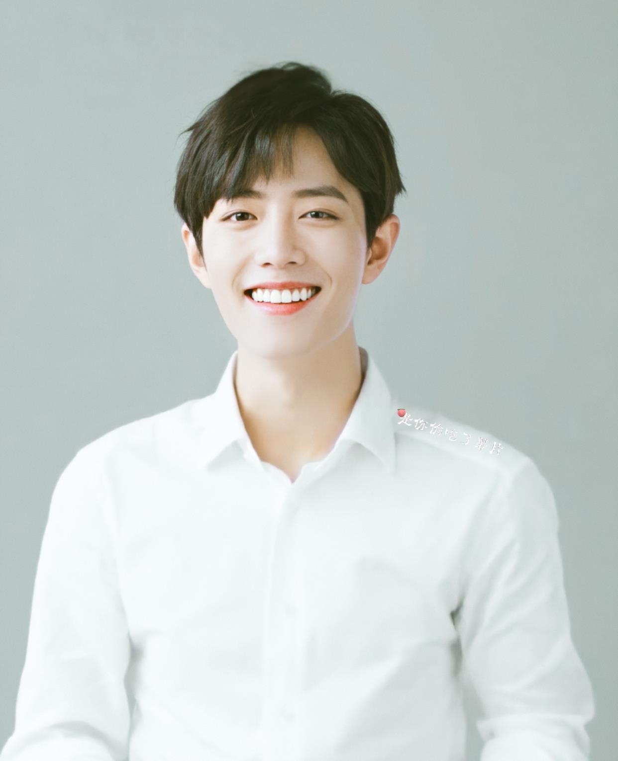 肖战|“综艺嘉宾”热度指数排行榜揭晓，肖战未入前十，榜首是经典搭档