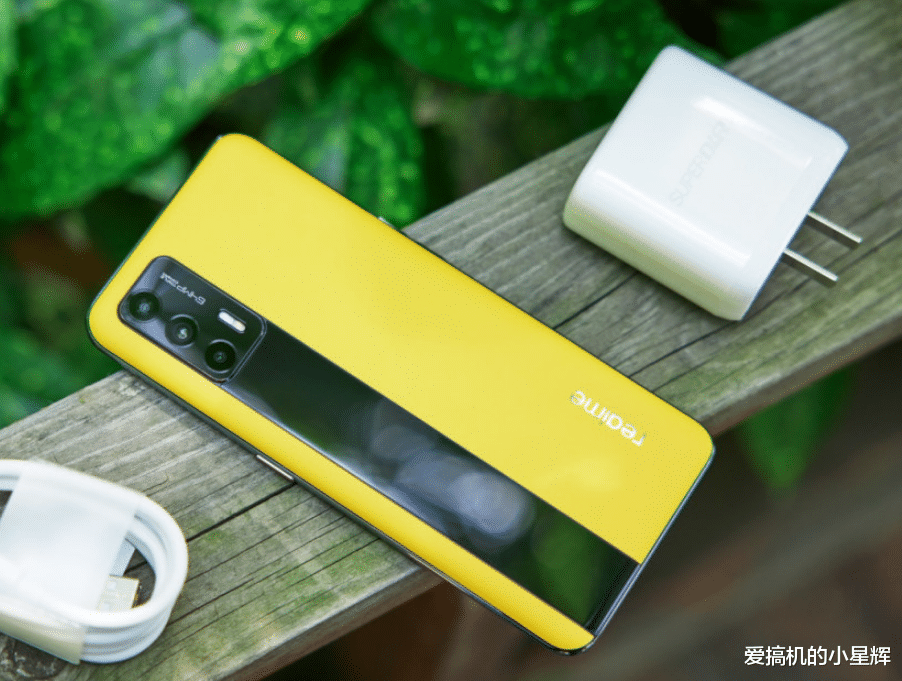 红米手机|上市1个多月重回低价，72万分+12GB+256GB，65W快充手机依旧真香