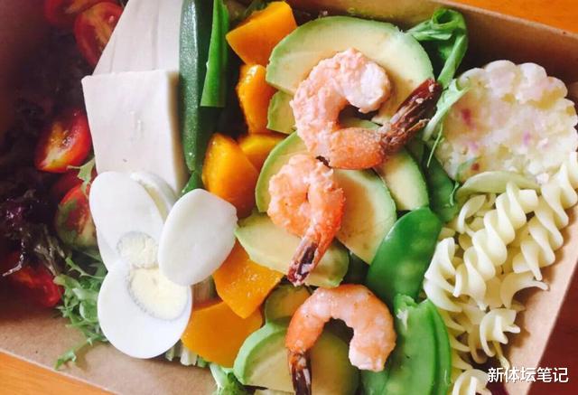 金喜善|张雨绮1个月减重20斤,如今体重100斤,直言减肥需要做到这两点