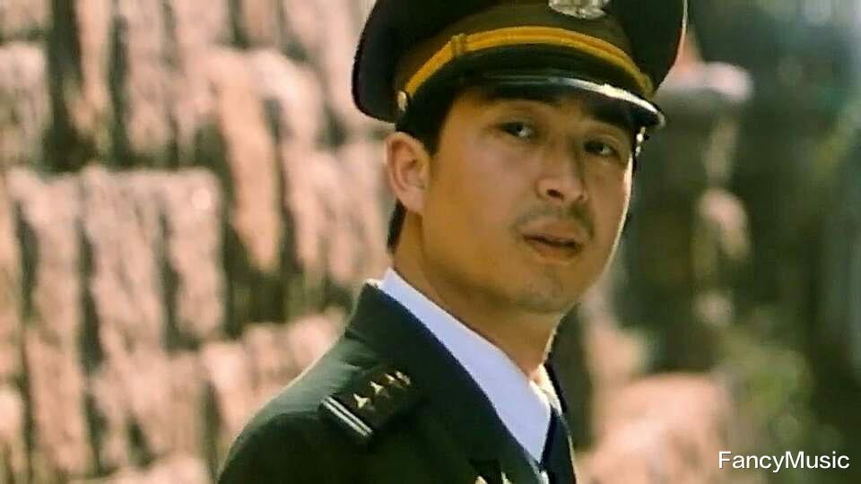 张嘉益|新剧口碑爆棚，50岁张嘉益的过分清醒，让多少中年演员“脸红”？