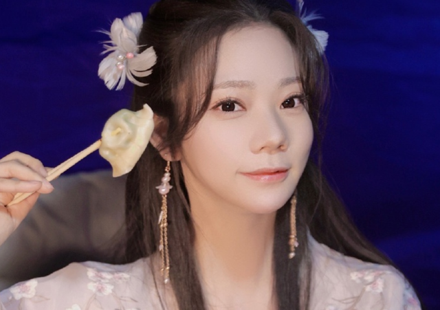 杨超越|“火箭少女”解散后，杨超越资源最好，但口碑最好的却是另位成员