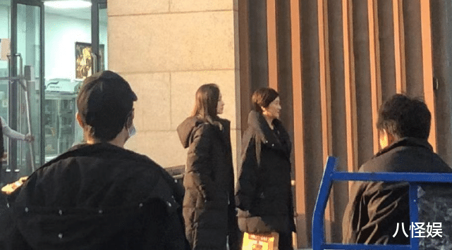 吴永恩|王子文和吴永恩家人一起做公益，鼓励贫困学生努力学习，好有爱