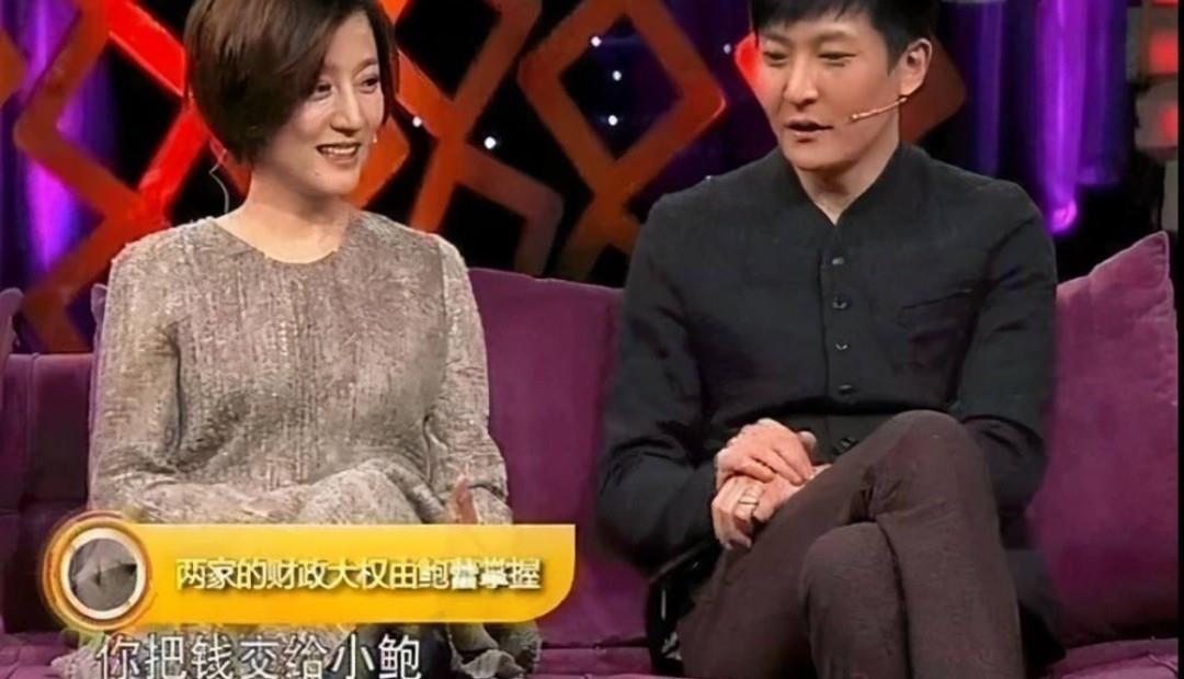 张柏芝|姐姐嫁给陆毅，妹妹嫁给郭京飞，丈母娘对两个女婿的态度截然不同