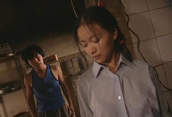 金刚|他带黄渤出道，跟段奕宏是同学，44岁却负债近400万，成为失信人