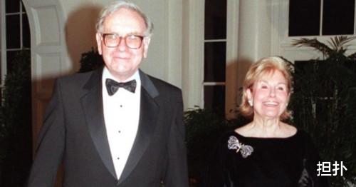 富豪的私生活：蓋茨每年跟前女友度假，巴菲特跟兩個妻子同居26年-圖8