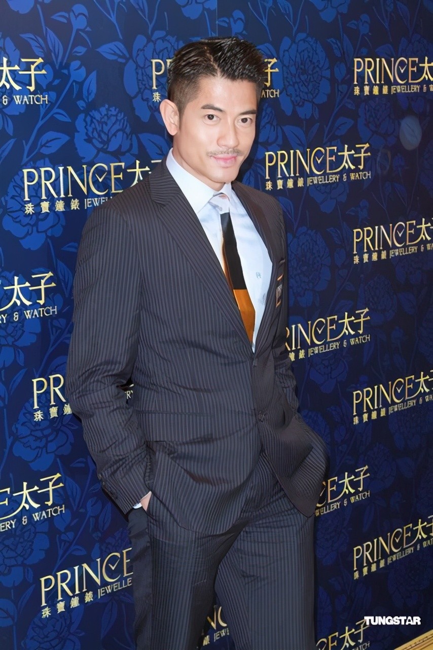 郭富城|当171cm郭富城遇上169cm余男,同穿黑衣,输了身高、赢了气场