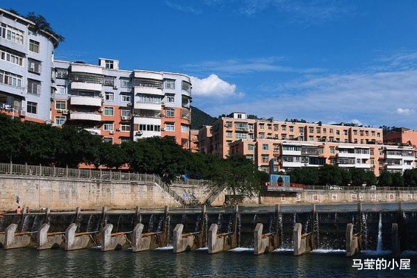 马莹的小屋 6月30号完成搬迁！四川迁建工程未开先火，196户为高铁站“让路”