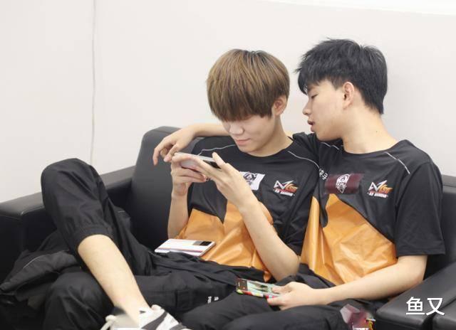 季后赛|KSG一曲候补转正，路西法保持首发，KSG再输一局就放假了