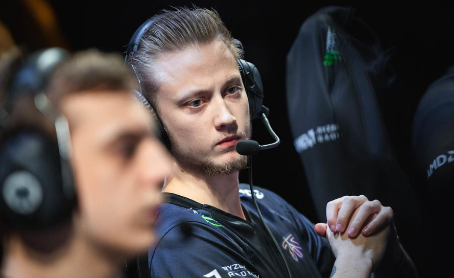 ag战队|Uzi与娜美上榜！外媒盘点英雄联盟历史转会期最差操作