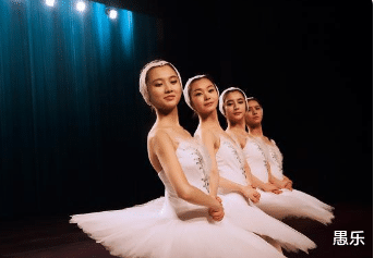 李心艾|李心艾减肥失败胖成肥婆?曾是周杰伦最美女主,身材颜值不输昆凌