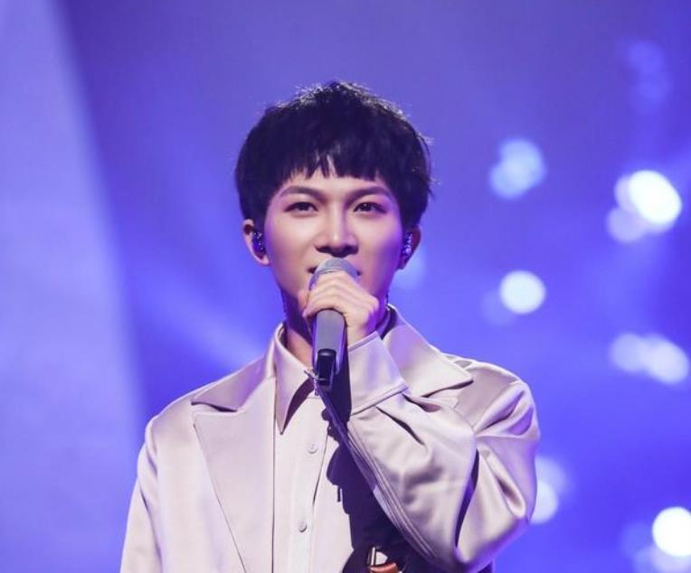 许佳琪|正能量偶像,周深参与‘晚安计划’隔空喊话全网观众,治愈感爆棚