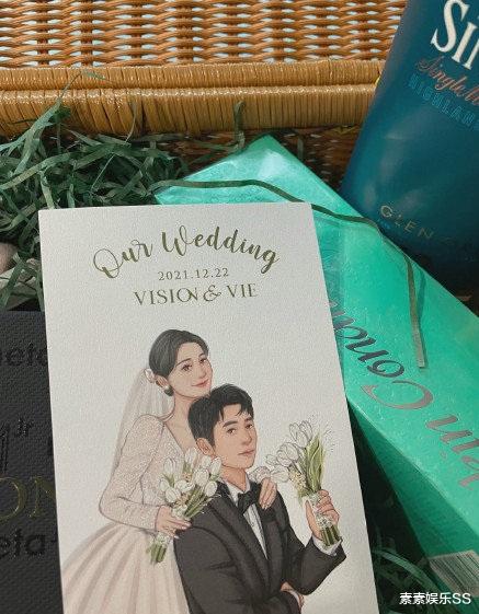 魏晨|魏晨和于玮的结婚请柬曝光，下周将举办婚礼，礼盒奢华上档次
