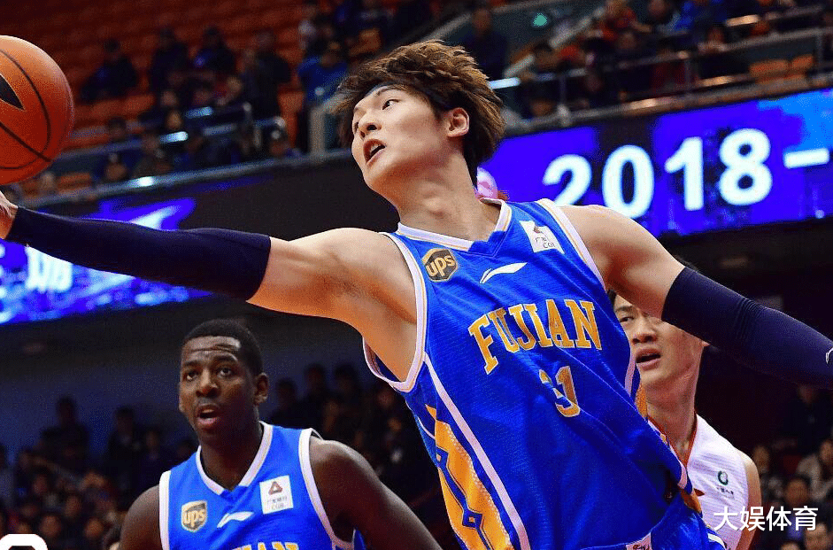 运势 虽然很难过，但湖人队交易走小加索尔，真不是为了签约王哲林