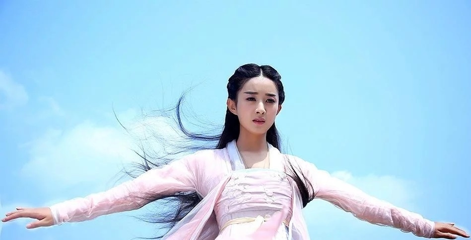 赵丽颖|赵丽颖翻拍《上错花轿嫁对郎》，看到男主，网友熬夜也要去追