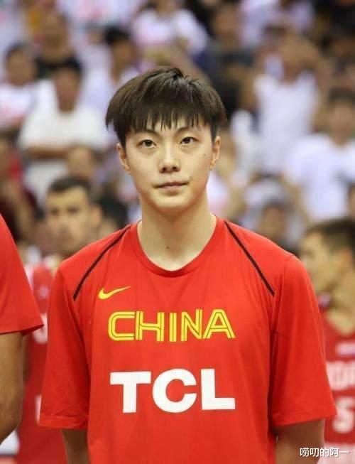 胡明轩|当年被新疆队拒绝之后，胡明轩是如何进入广东队并成为FMVP的？