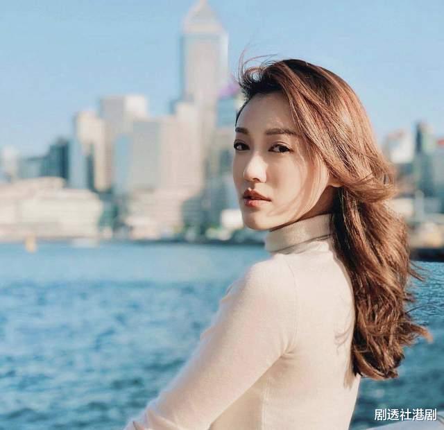 张宝儿|新剧演技太差！10亿千金小花正式上位，网友吐槽：TVB真没人了