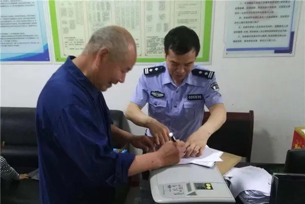 大秦直道wn 英模精神耀警营｜华阴交警潘化团：让警徽在平凡的岗位上发光 ?