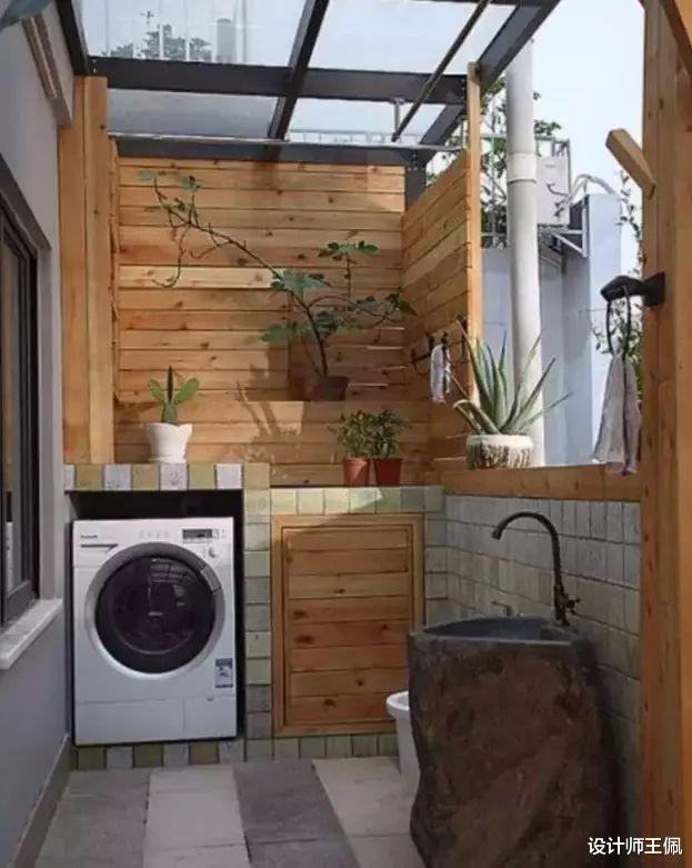 在阳台安装晾衣架前，一定要考虑4大因素，小心“毁了”阳台空间