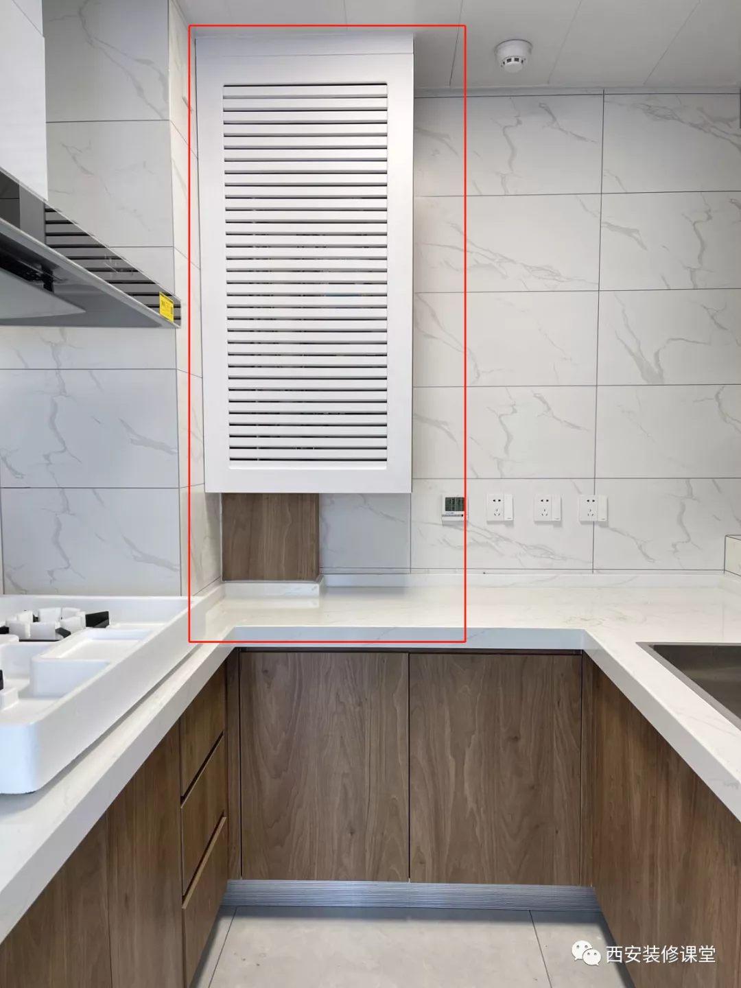 厨房管道真丑,人家为啥这么好看