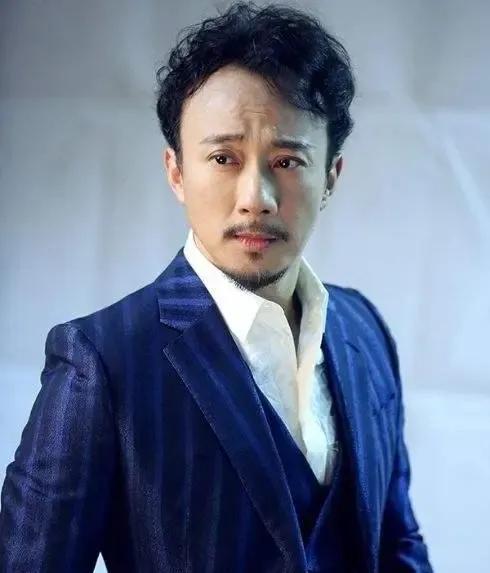 国籍|30位明星已经加入外国国籍，以后想在中国舞台上捞钱越来越难了，您们觉得呢？