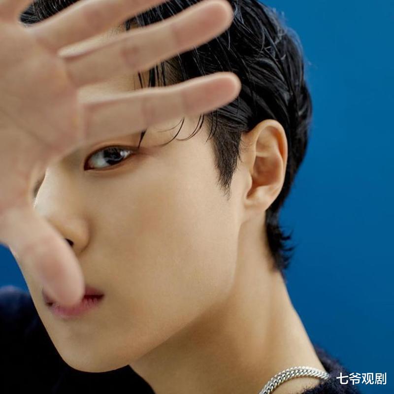 窦娥|一张白图顶半年，小鲜肉刚红就下线，撇清校暴真窦娥请用角色说话