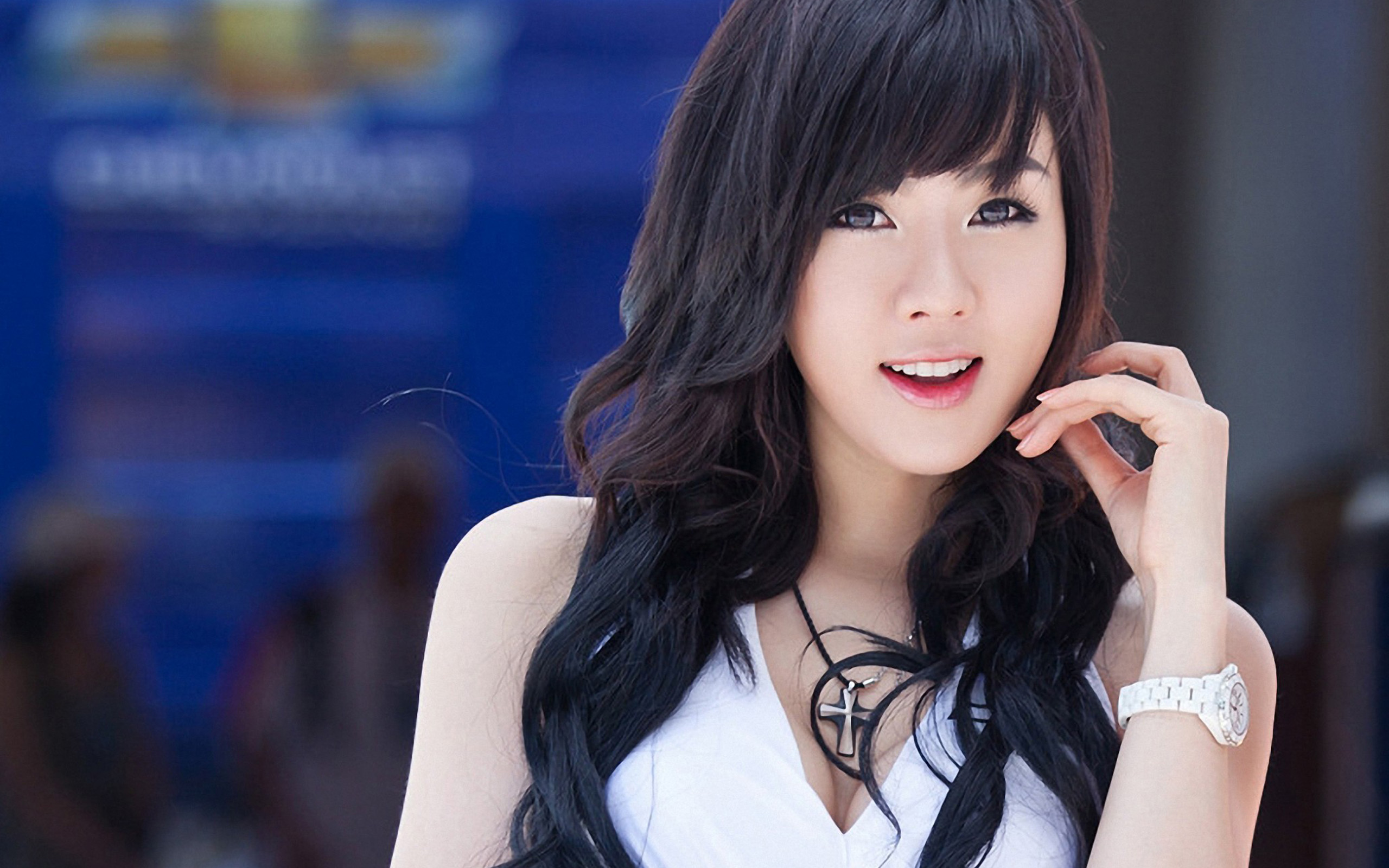 黄美姬|丰满挺拔的黄美姬面容俊俏，天生的尤物身段