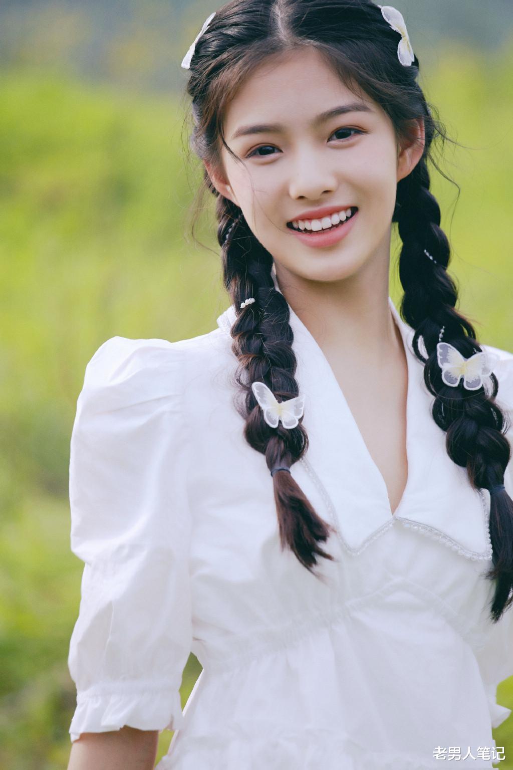 艾米|13岁的女生艾米，破次元撕漫粉造型，这太成熟了吧？