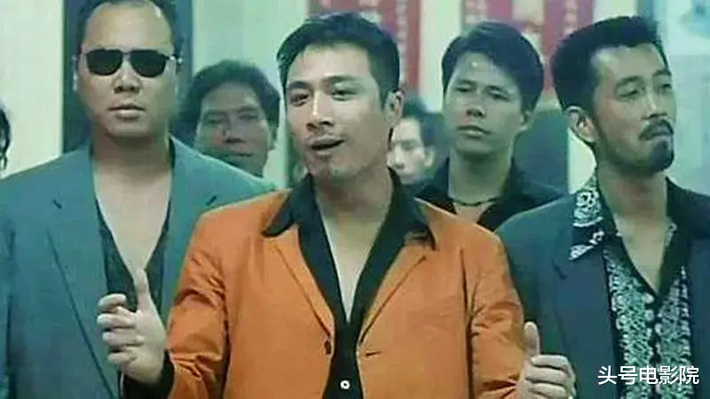 吴镇宇|吴镇宇60岁上《追光吧》：唱得烂，却迷倒一片！金晨7字点评精辟