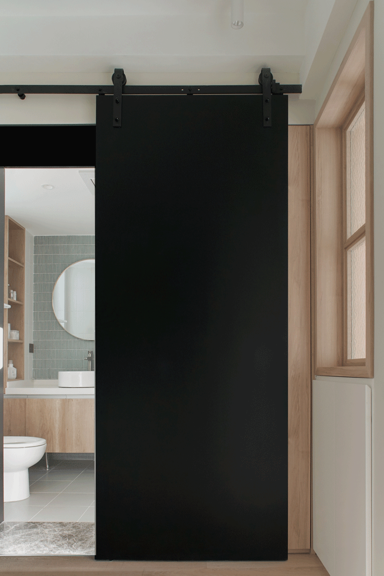 |50㎡蜗居打造两室,客餐厅衣帽间都有