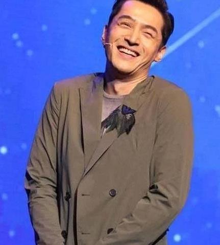 杨紫|杨紫又整容了？明星变美就是整容了，网友都是这样想的吗？