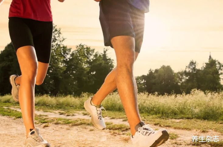 肝癌|26岁男程序员确诊肝癌,医生:身体出现这2个明显异常,趁早查肝CT