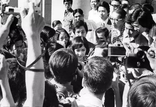 狄娜|香港第一女艳星的裸戏，是被偷拍的